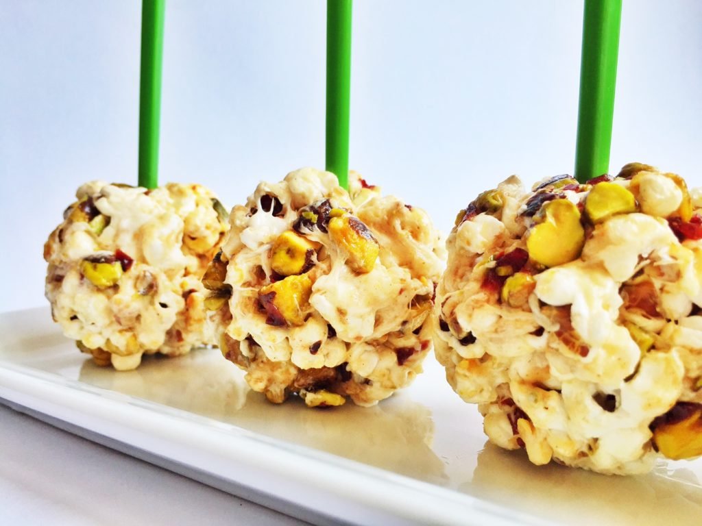 popcorn balls 1024x768 1 popcorn balls 1024x768 1